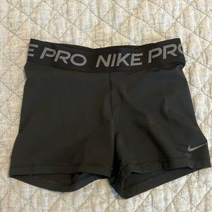 Black 3” nike pros